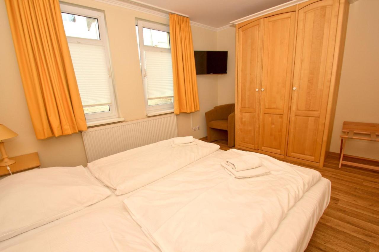 Mit Meerblick Und Balkon, Gratis Nutzung Vom Ahoi Erlebnisbad Und Sauna In Sellin - Meeresblick Fewo 35 Goehren  Esterno foto